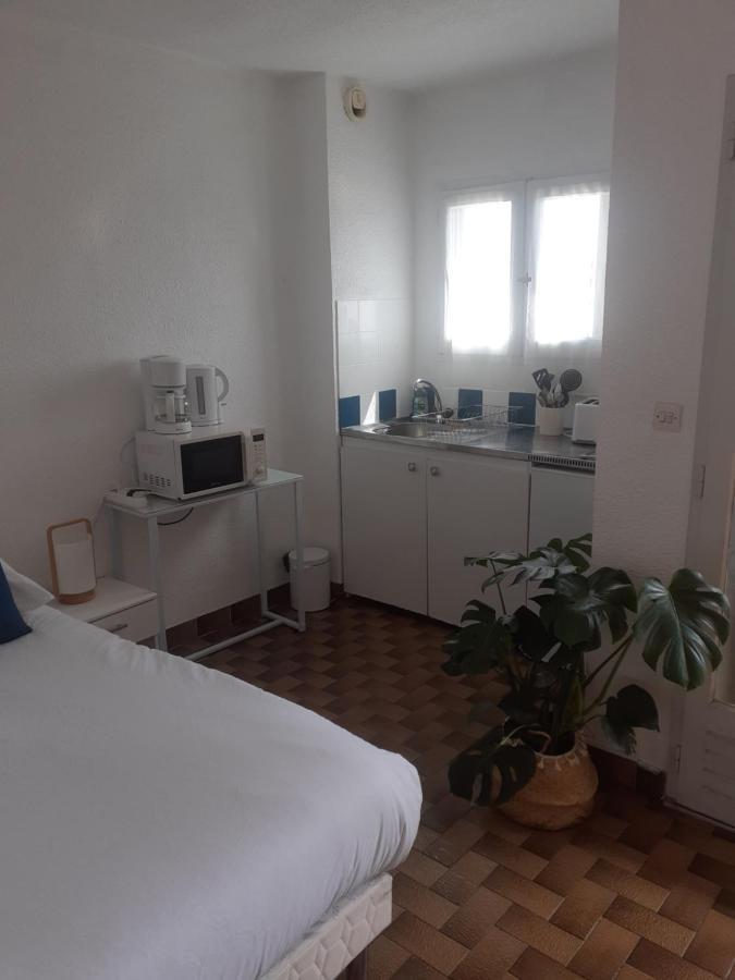 פאלאבה-לה-פלו Appartements Les Lamparos חדר תמונה